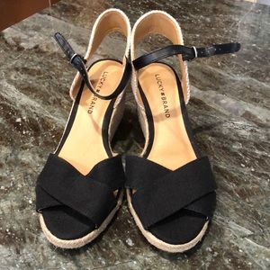 Lucky Brand women’s 8 wedge heel